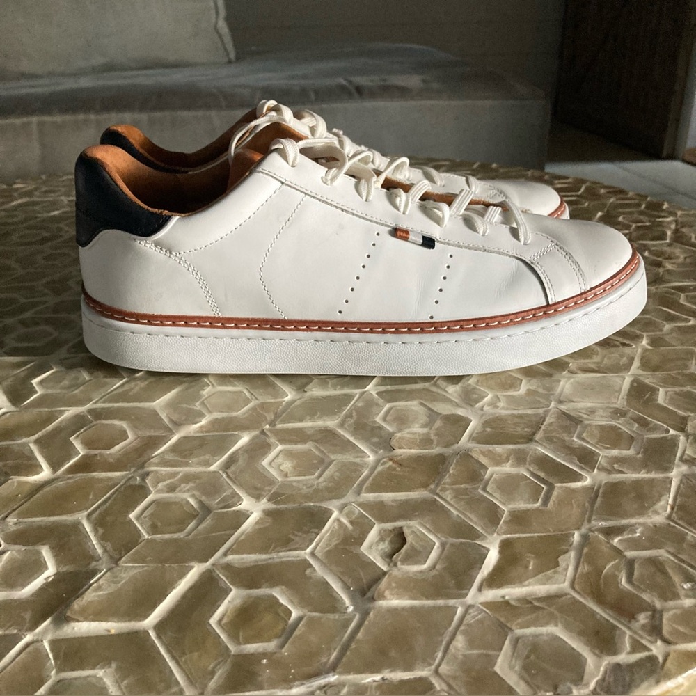 LIKE NEW!  Allen Edmonds Men’s Alpha Sneaker - White - Picture 13 of 14